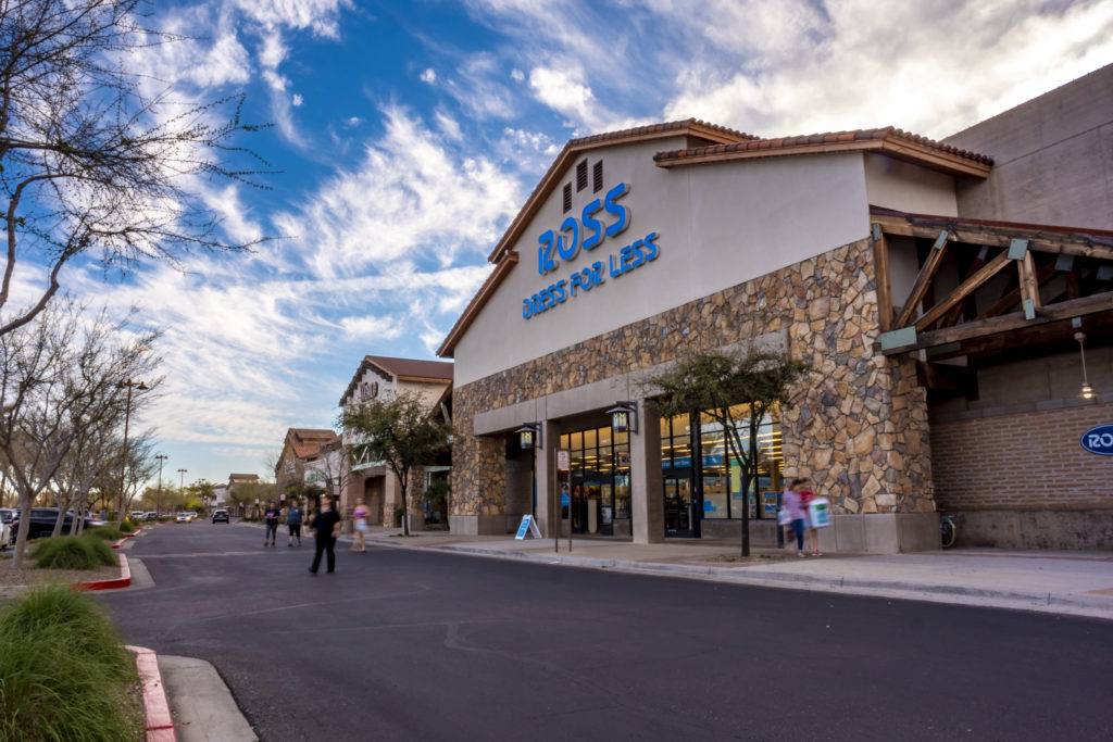 Dining at Gilbert Gateway